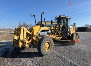2009 Cat 140M