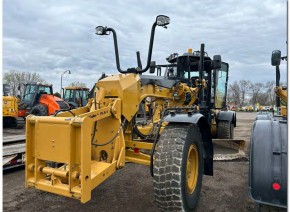2018 Cat 12M3