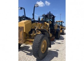 2014 Cat 140M2