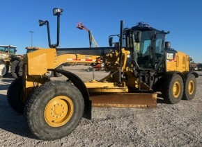 2014 Cat 140M2