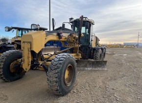 2011 Cat 140M
