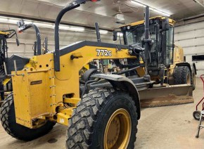 2018 John Deere 772G