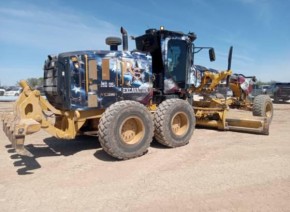 2013 Cat 140M2