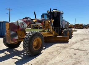2012 Cat 140M2