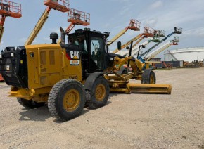 2015 Cat 12M3
