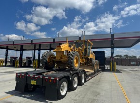 2003 Cat 140H