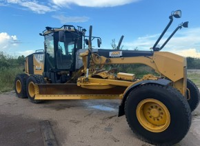 2008 Cat 140M