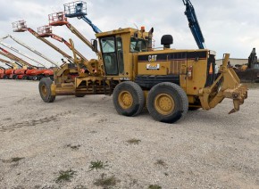2005 Cat 160H