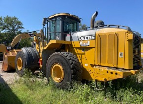 2015 John Deere 824K-II